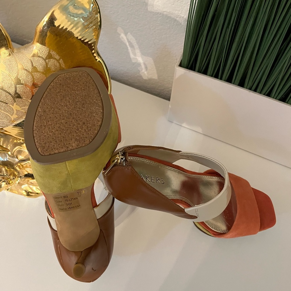 Color Block Stilettos - Picture 10 of 10